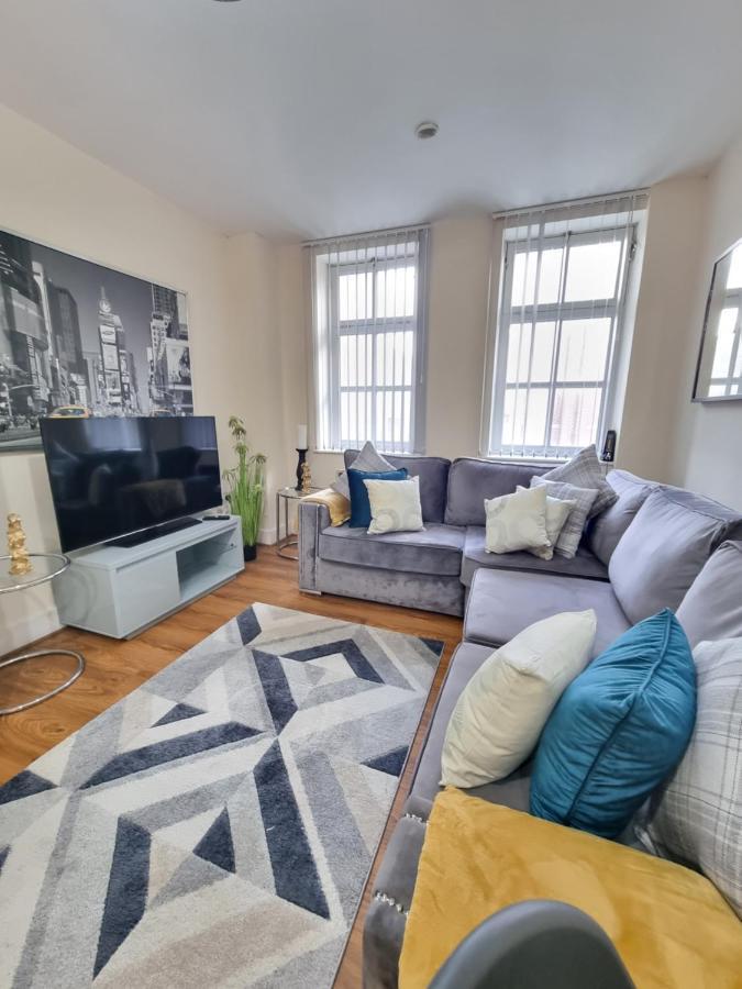 Apartment 2 Bedroom - City Centre Location - Perfect For Family's *